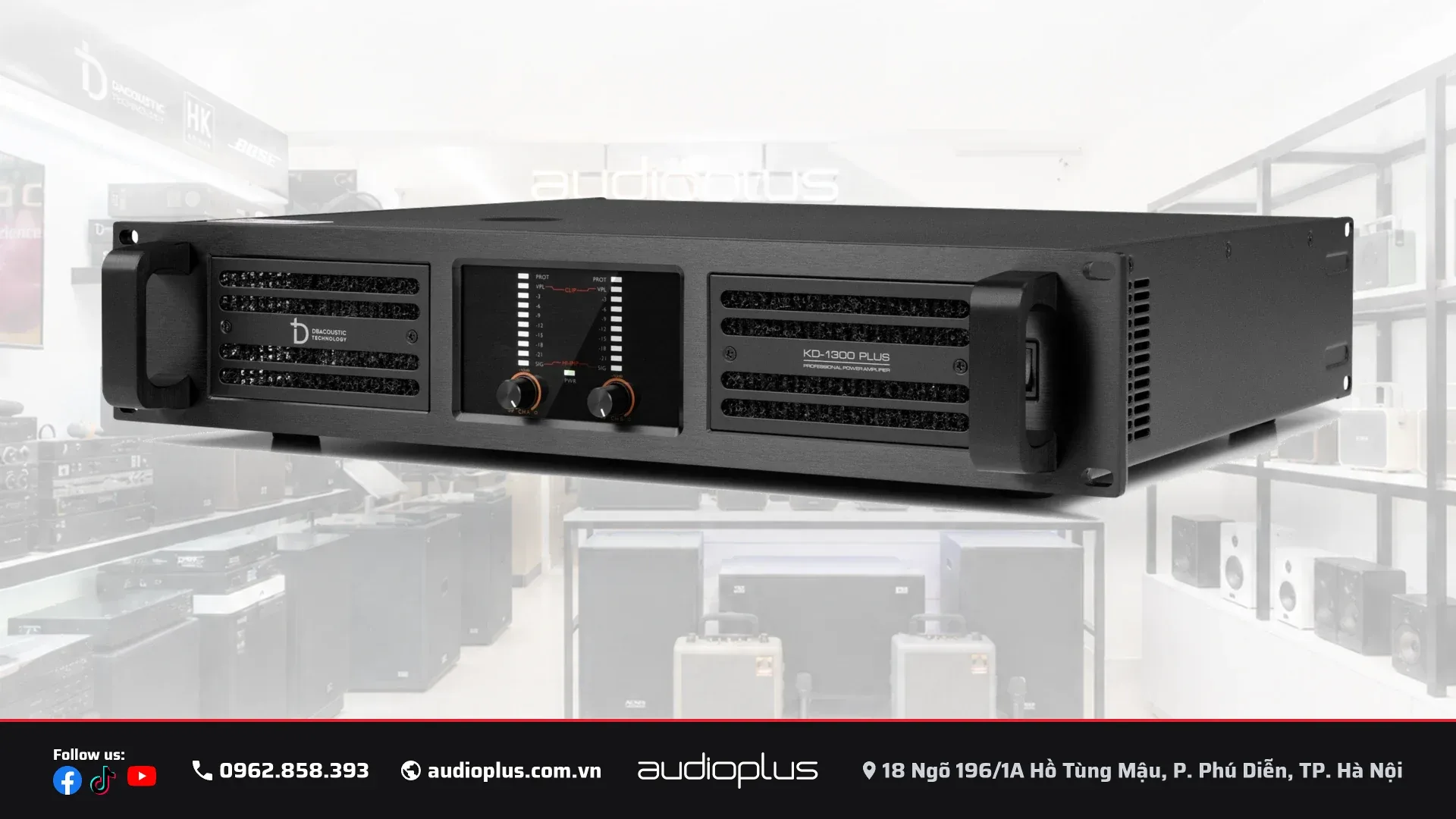 Cục đẩy DBACOUSTIC KD1300 PLUS nhìn nghiêng, hai tay xách kim loại và lưới hút gió
