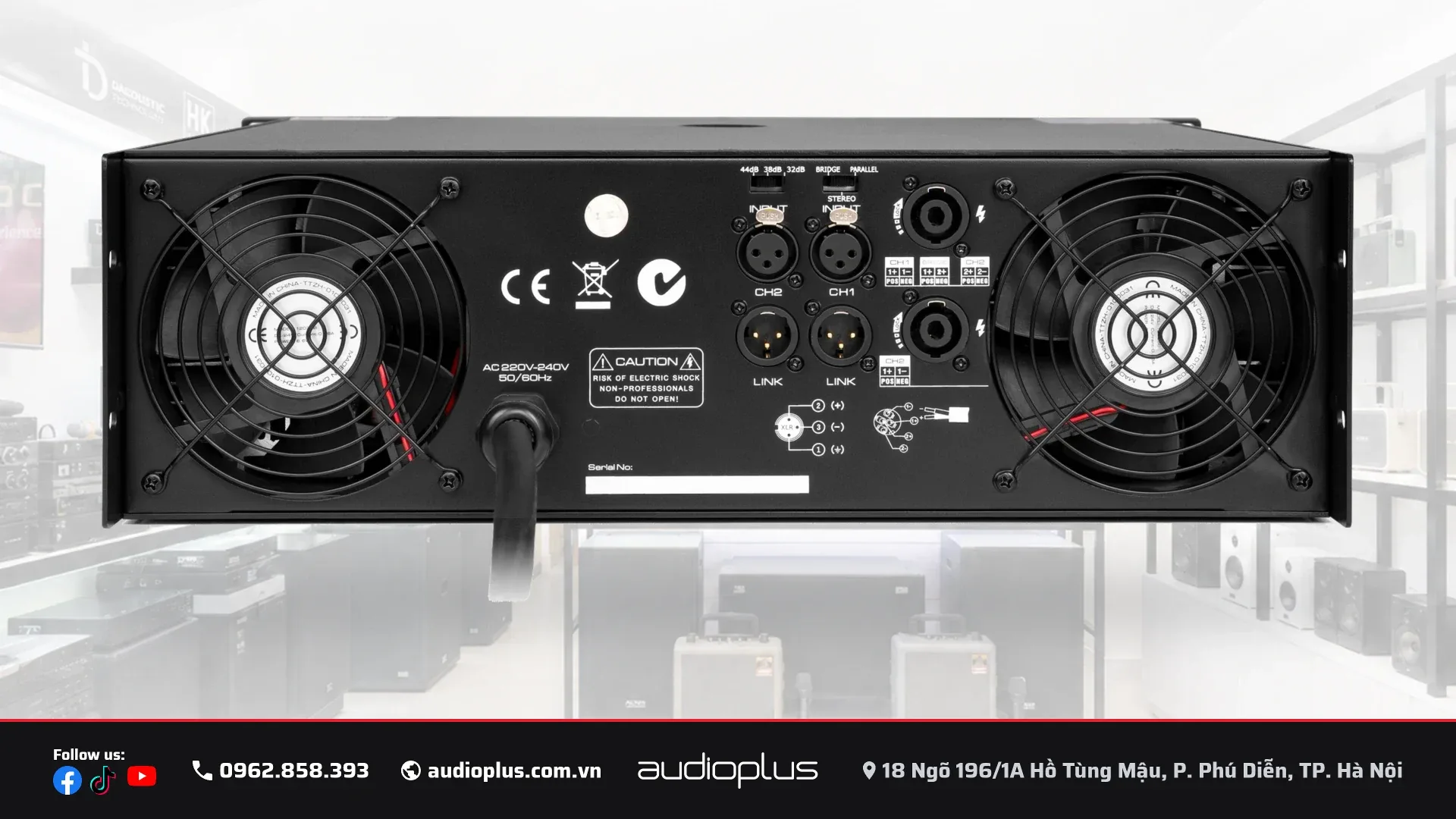 Mặt sau cục đẩy DBACOUSTIC KP2160 với quạt tản nhiệt và cụm cổng kết nối
