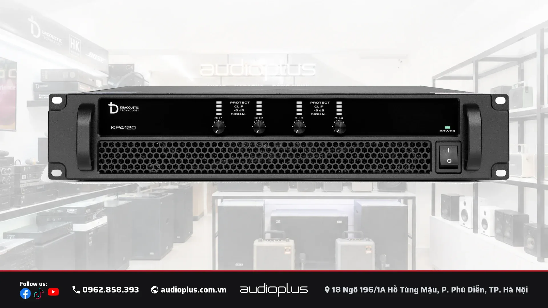 Mặt trước DBACOUSTIC KP4120 với bốn núm chỉnh kênh và đèn báo trạng thái