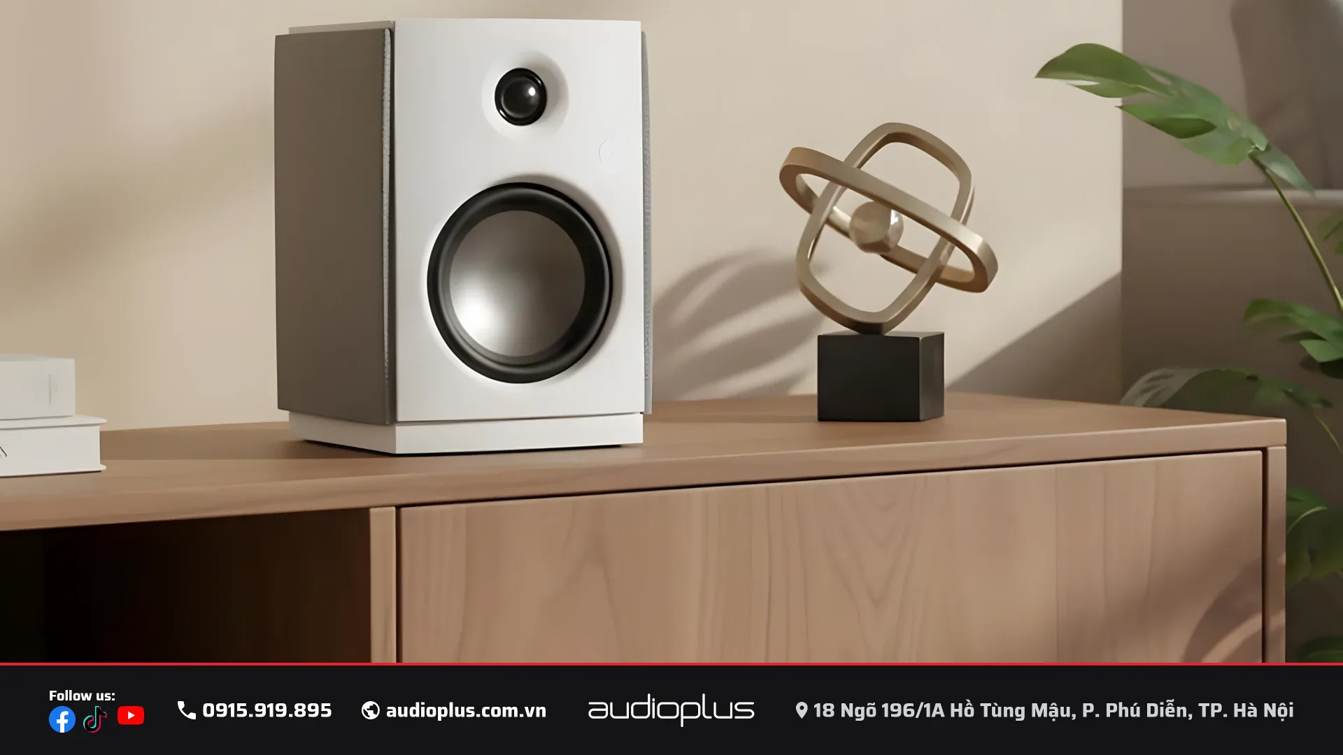 SWAN OS-10 bản màu trắng trên kệ gỗ phòng khách
